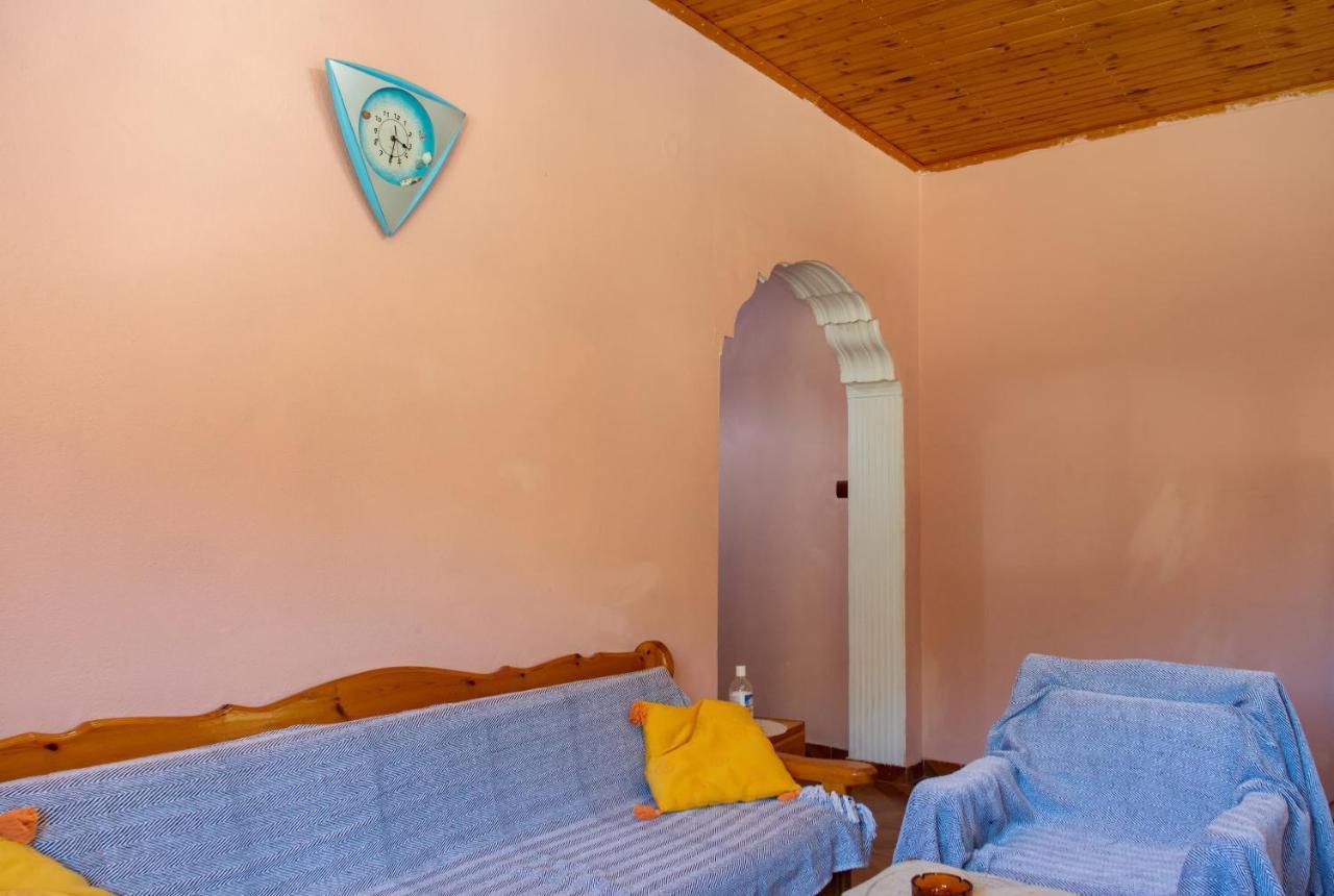 Agali Beach Pansion Mármaron Buitenkant foto